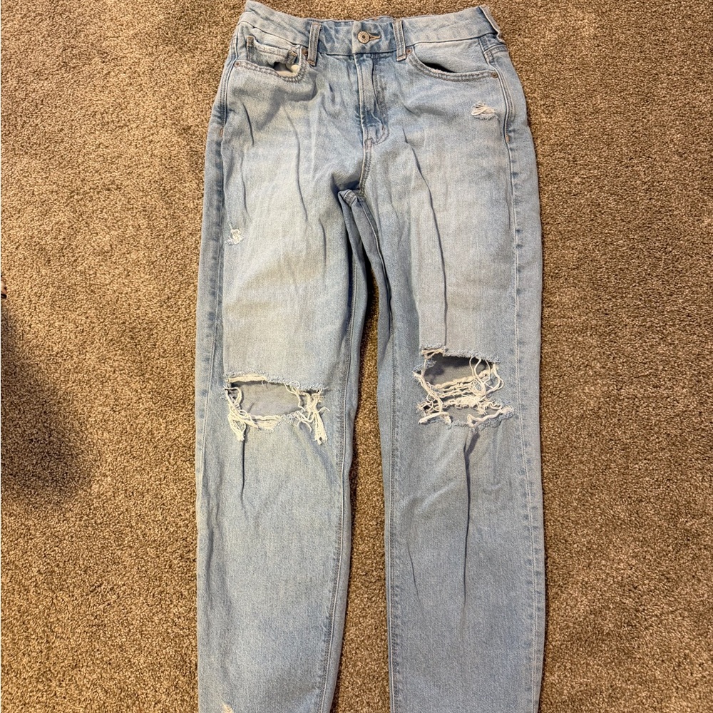 American Eagle Outfitters Light Blue Distressed Boyfriend Jeans